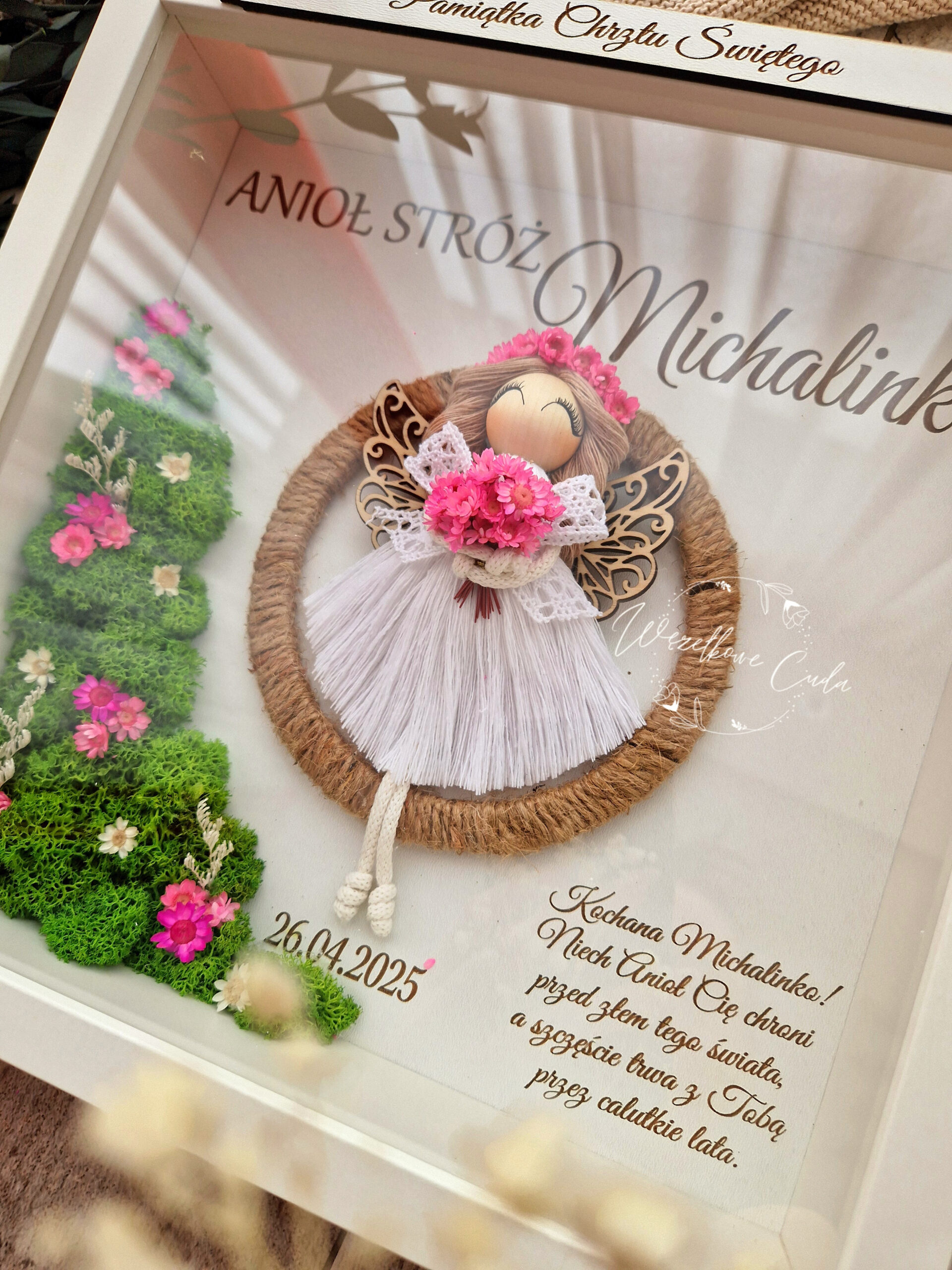 Anioł Stróż w ramce box 3D - Pamiątka Komunii Świętej, mech chrobotek - obrazek 3